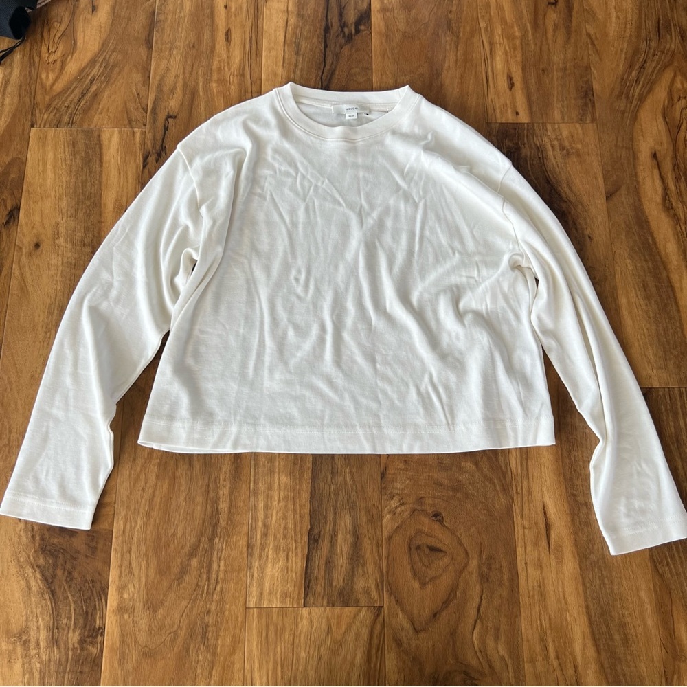 Vince relaxed long sleeve cropped crew tee